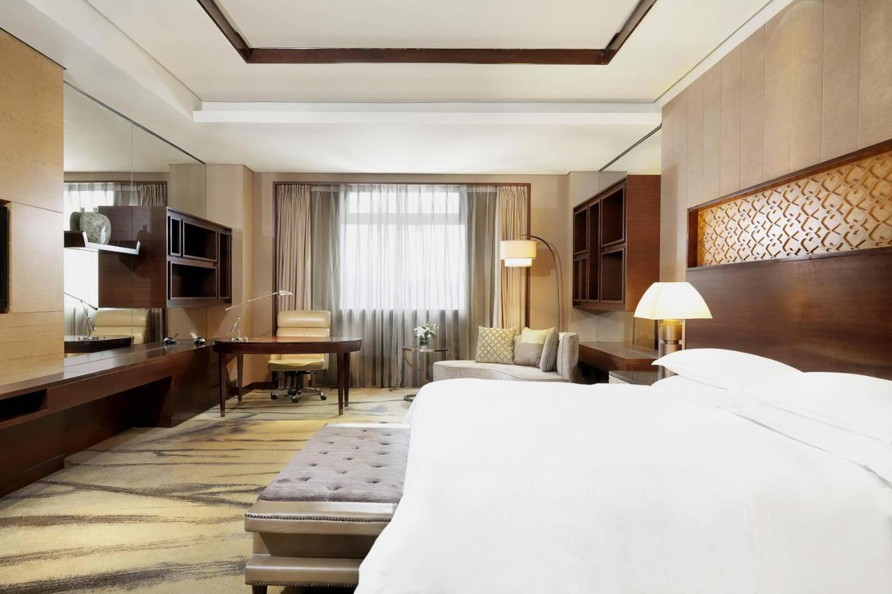 Sheraton Xi'An North City Hotel Exterior photo