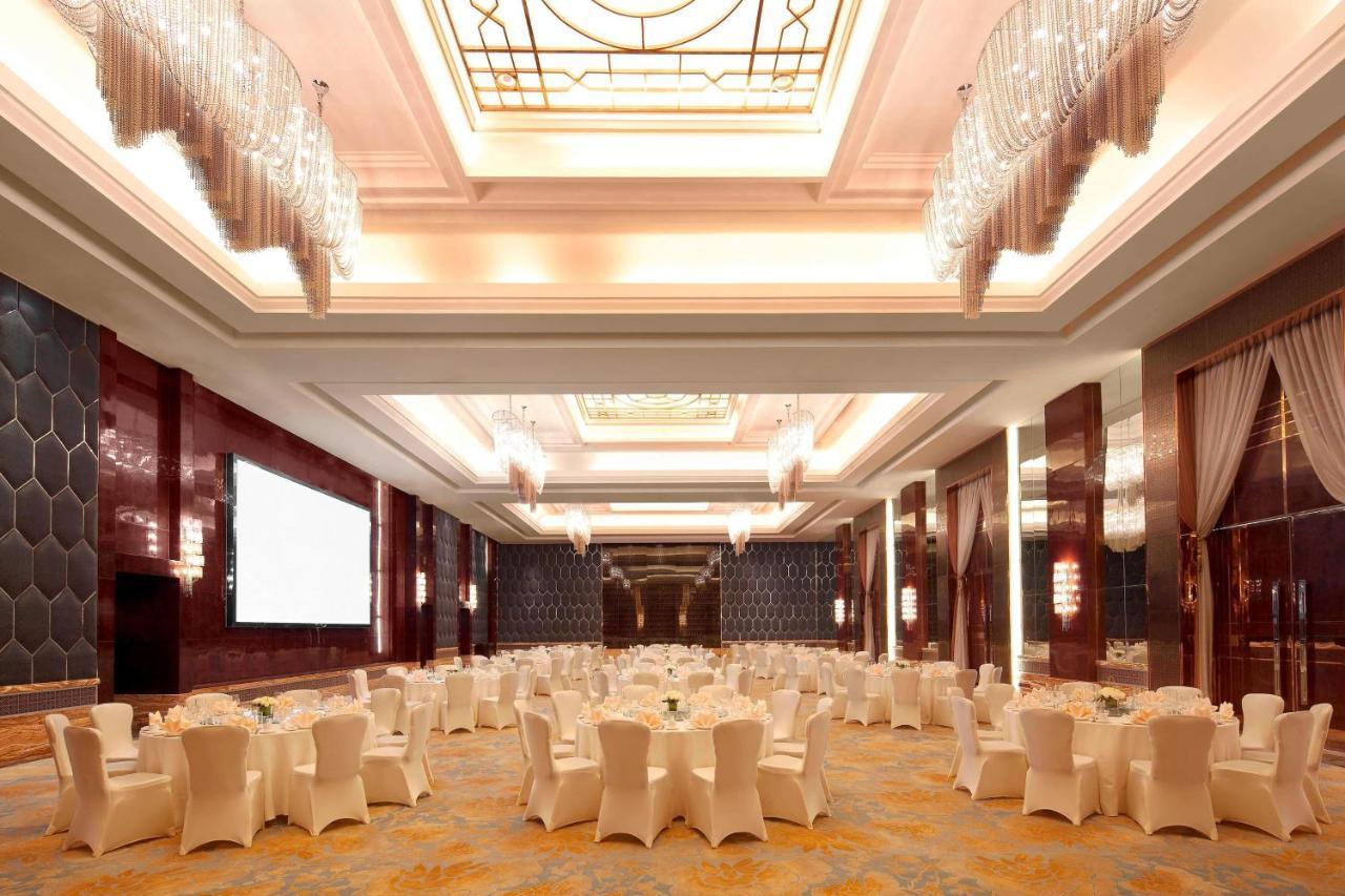 Sheraton Xi'An North City Hotel Exterior photo
