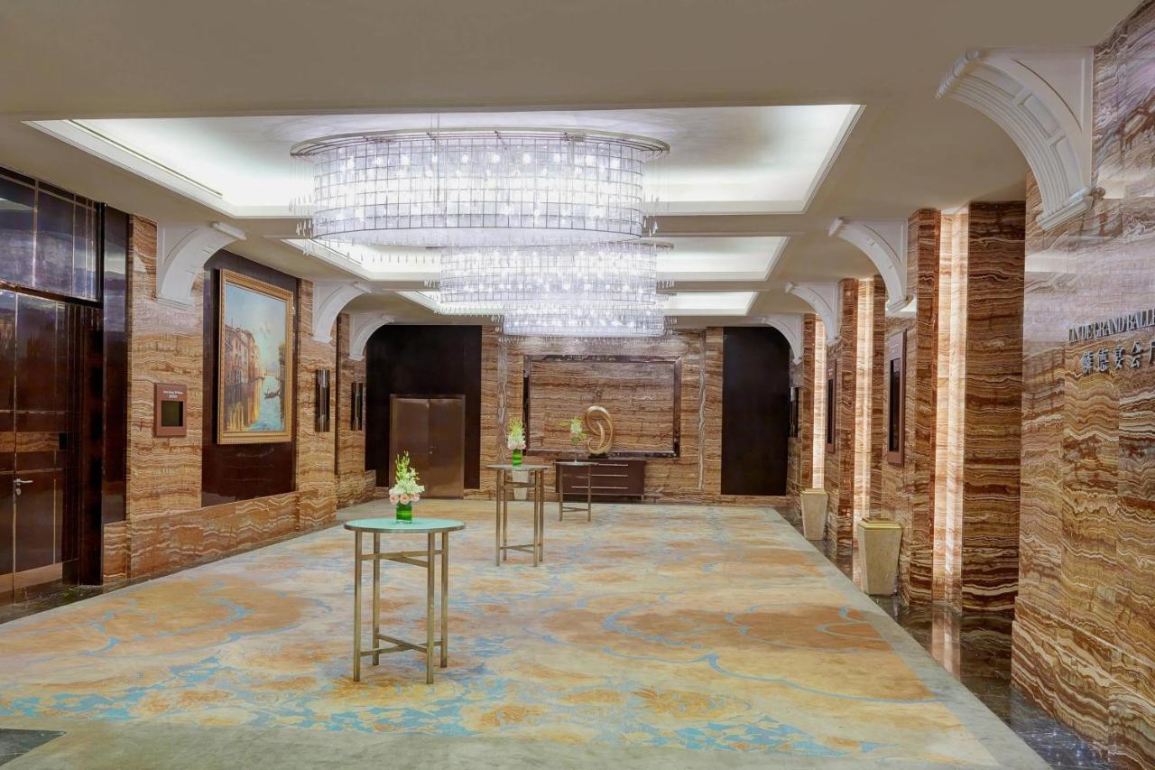 Sheraton Xi'An North City Hotel Exterior photo